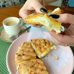 MISTO PÃO DE QUEIJO 