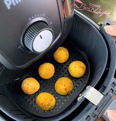 PÃO DE QUEIJO TRADICIONAL CONGELADO
