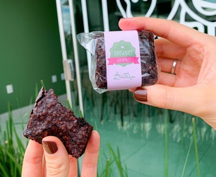 FATIA DE BROWNIE TRADICIONAL