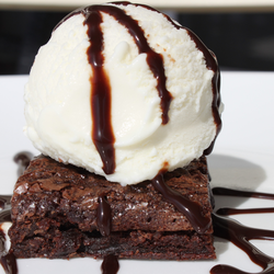 Brownie com sorvete