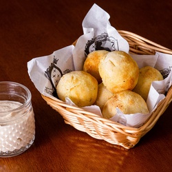 Bolinha de Queijo Vegano
