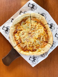 Pizza quatro queijos