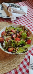 Salada ao Molho Mostarda e Mel