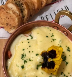 Camarão Gratinado Petisco