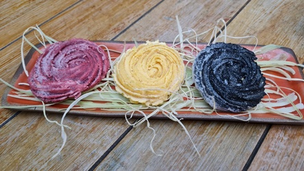 LANÇAMENTO TRIO DE FLORES