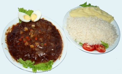 FILÉ À PORTUGUESA