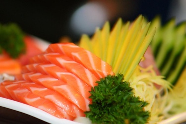 SASHIMI SALMÃO