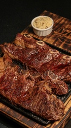 STEAK ASSADO DE TIRAS DIANTEIRO ANGUS