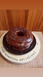 Bolo de Chocolate com Brigadeiro de Nutella