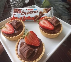 Tortinha Kinder Bueno