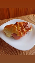 Misto Croissant