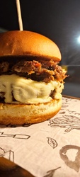 Hump Burguer