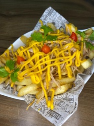 Bêco Cheddar Fries