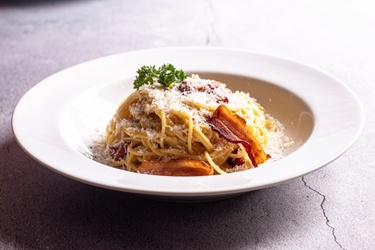 ESPAGUETE A CARBONARA