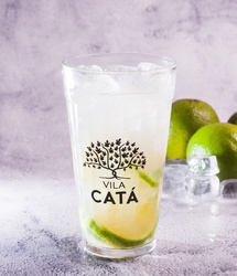 CAIPIRINHA DE LIMAO 