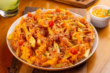 Bêco Cheddar Fries