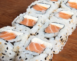 Uramaki Filadélfia