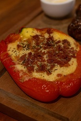 Pimentão Recheado Com Queijo ou Queijo e Bacon