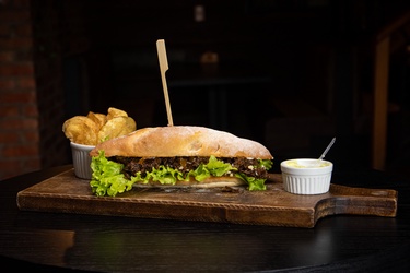 Baguete com Carne de Panela 