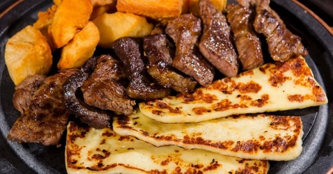 Carne De Sol C/ Queijo Coalho E Macaxeira Frita