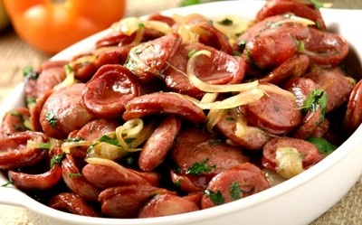 Calabresa Acebolada