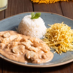 Strogonoff  de Frango