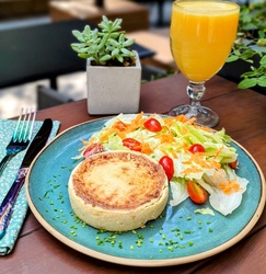 Quiche de Três Queijos