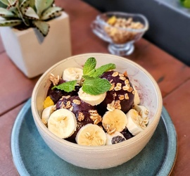 Açaí com Granola