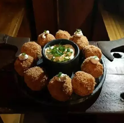 Bolinho de Pernil de Hugin