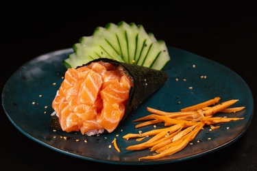 Temaki Tradicional Salmão