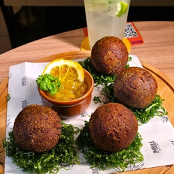 BOLINHO DE FEIJOADA