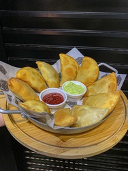 5 SEGREDOS DO CASTELO (PASTÉIS)
