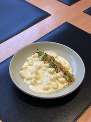 Gnocchi ao molho de queijo