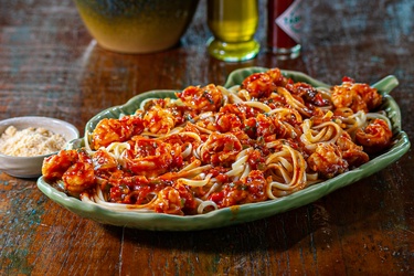 ESPAGUETE AO MOLHO DE CAMARÃO