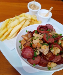 Porção Mista de Frango e calabresa