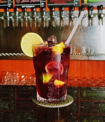Caipirinha de Vinho Happy Hour