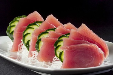 SASHIMI ATUM