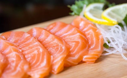 SASHIMI SALMÃO