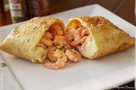 PASTEL DE CAMARÃO