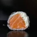 SAKE CHEESE HOSSOMAKI