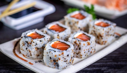 SAKE URAMAKI
