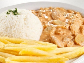 Strogonoff de Frango