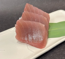 SASHIMI ATUM  