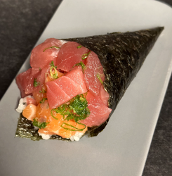 TEMAKI SALMÃO + ATUM 