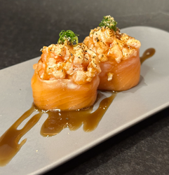 JOE SALMÃO COM TARTAR DE SALMÃO 