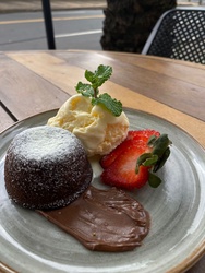 PETIT GATEAU