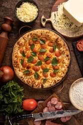 PIZZA MÉDIA
