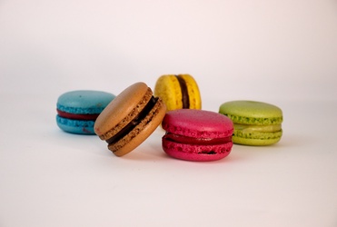 MACARON