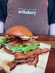 BLT