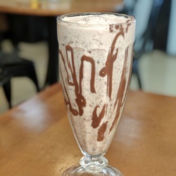 MILKSHAKE DE OVOMALTINE